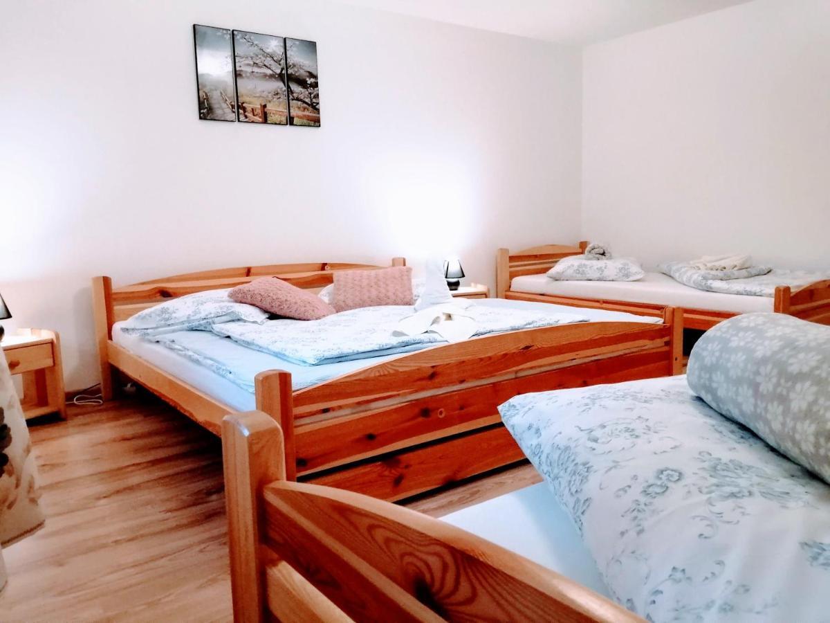 Apartman Paula -Dovolenka Pri Aquaparku Liptovský Mikuláš 外观 照片